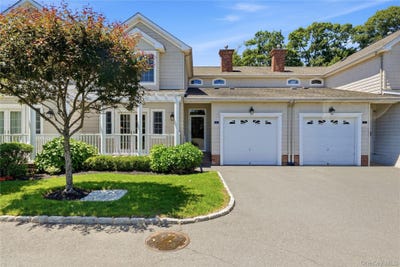 /international/us/5-daniels-way-bay-shore-ny-110108873479/