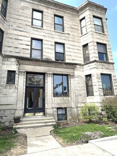 /international/us/346-n-austin-boulevard-oak-park-il-110108508056/
