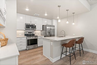/international/us/975-landmark-way-fort-collins-co-110098375431/