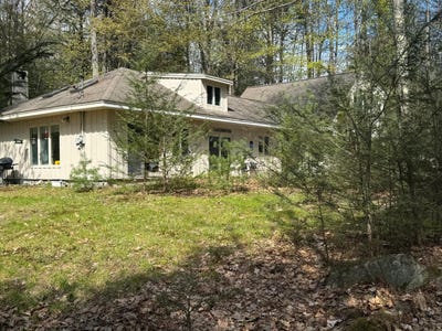 /international/us/3-glidden-road-standish-me-110107400619/