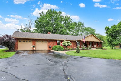 /international/us/5238-n-225-e-whiteland-in-110100899968/