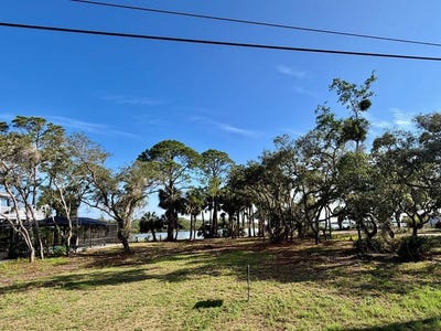 /international/us/hodges-ave-cedar-key-fl-110107962370/