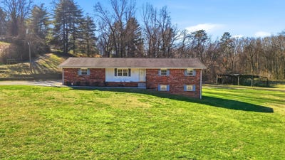 /international/us/9061-daisy-dallas-road-soddy-daisy-tn-110105022219/