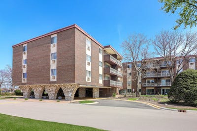 /international/us/1301-s-finley-road-lombard-il-110108795237/