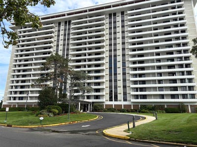 /international/us/1-channel-dr-1003-monmouth-beach-boro-nj-110109954806/