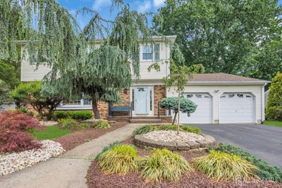 /international/us/35-albert-avenue-milltown-nj-110108299000/