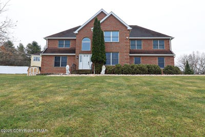/international/us/5502-concord-drive-stroudsburg-pa-110104217381/