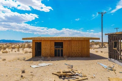 /international/us/3790-mojave-road-29-palms-ca-110099239812/