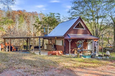 /international/us/960-riverview-road-spencer-va-110103479870/
