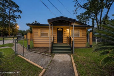 /international/us/825-superior-street-jacksonville-fl-110108947230/