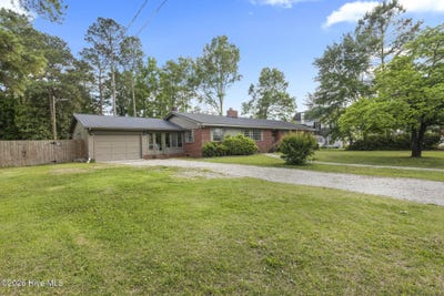 /international/us/310-e-cliff-street-wallace-nc-110108078536/