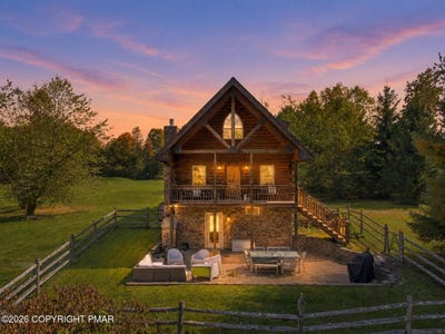 /international/us/100-meadowlark-lane-greentown-pa-110120498410/