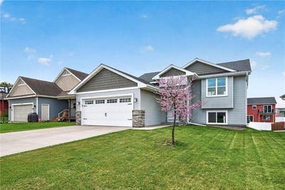 /international/us/1769-windflower-street-river-falls-wi-110108189613/