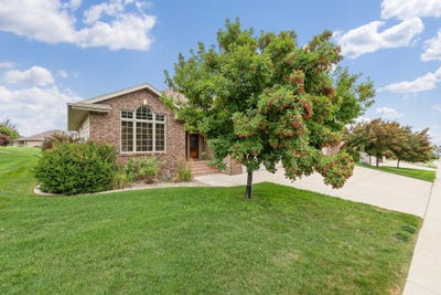/international/us/304-enchanted-pines-drive-rapid-city-sd-110099481813/