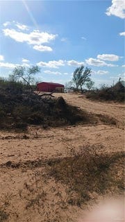 /international/us/78-energy-road-san-isidro-tx-110109296921/