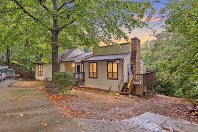 /international/us/3041-green-hill-dr-salem-va-110119965087/