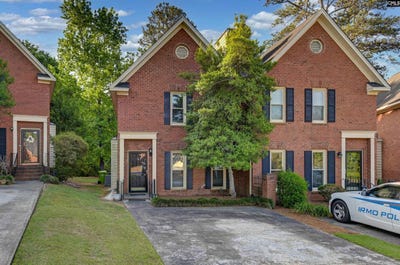 /international/us/121-wandering-brook-road-irmo-sc-110108631750/
