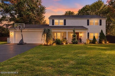 /international/us/4-cypress-court-aberdeen-nj-110120509516/