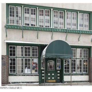 /international/us/14-green-street-albany-ny-110097978915/