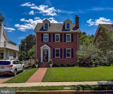 /international/us/10-w-oak-st-alexandria-va-110108550620/