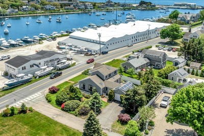 /international/us/251-scranton-avenue-falmouth-ma-110108450793/