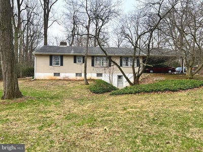 /international/us/977-locust-grove-road-middletown-pa-110107289308/
