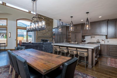 /international/us/320-n-leadville-ave-ketchum-id-110099873186/