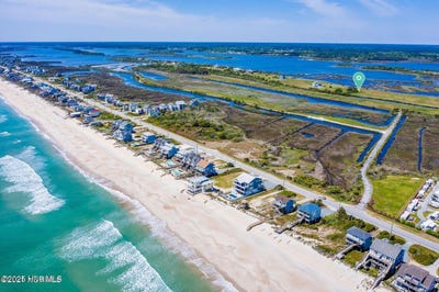 /international/us/23-hunter-heath-drive-north-topsail-beach-nc-110097156743/