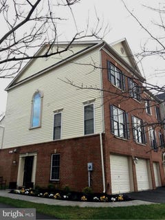 /international/us/5316-rosemallow-circle-centreville-va-110108090692/