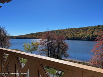 /international/us/324-hummingbird-way-lake-harmony-pa-110107281680/