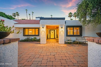 /international/us/540-e-cercado-lane-litchfield-park-az-110100569291/