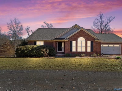 /international/us/50-pendleton-drive-guntersville-al-110104294001/