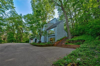 /international/us/15511-afton-hills-drive-s-afton-mn-110099983275/