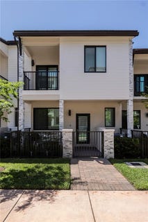 /international/us/4552-nw-83rd-path-doral-fl-110096706889/