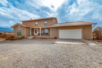/international/us/24-ojito-drive-espanola-nm-110097590996/