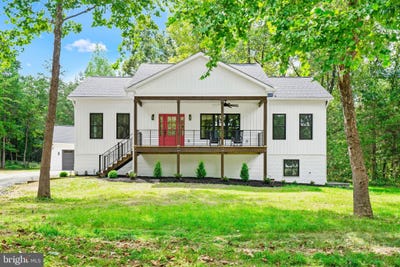 /international/us/9653-woodbrook-lane-midland-va-110101866175/