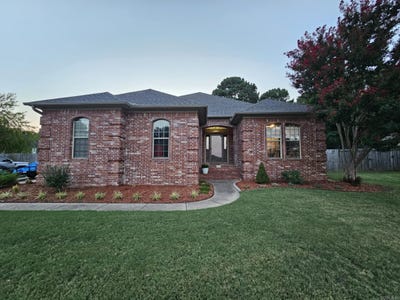 /international/us/5320-april-drive-conway-ar-110101475652/