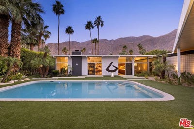 /international/us/992-n-fairview-cir-palm-springs-ca-110101097650/