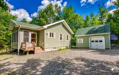 /international/us/222-union-falls-road-au-sable-forks-ny-110108855841/