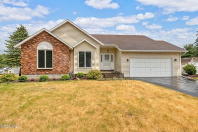 /international/us/237-long-meadow-lane-schenectady-ny-110108947452/