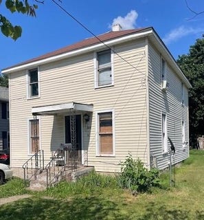 /international/us/166-n-clay-street-coldwater-mi-110100635576/