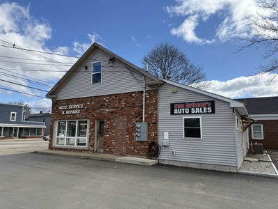 /international/us/45-main-street-conway-nh-110107464208/