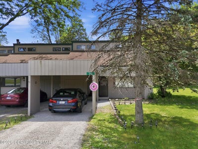 /international/us/217-evergreen-court-tannersville-pa-110108664049/