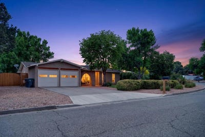 /international/us/539-todd-white-rock-nm-110108551621/