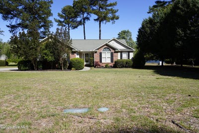 /international/us/170-russet-court-carthage-nc-110107634625/