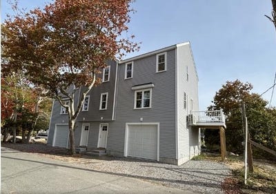 /international/us/46-holt-road-buzzards-bay-ma-110106616070/