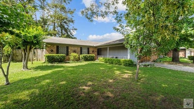 /international/us/244-hickerson-ave-wake-village-tx-110108359198/