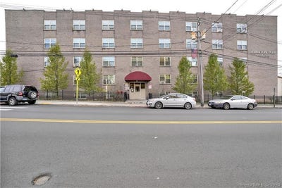 /international/us/1660-e-main-street-waterbury-ct-110106500577/