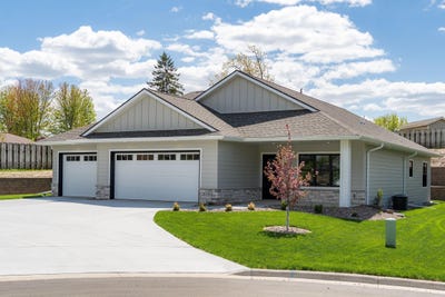 /international/us/620-johnson-pl-onalaska-wi-110104307156/
