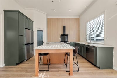 /international/us/34-vista-palermo-lake-elsinore-ca-110097571770/